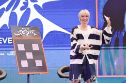 TEN (เตนล์) สร้างรอยยิ้มให้กับแฟนคลับชาวไทยแบบเต็มสิบ ในกิจกรรมแจกลายเซ็นสุดเอ็กซ์คลูซีฟ Shopee x TEN 'STUNNER' FANSIGN EVENT โดยเอสเอ็ม ทรู (SM True) และ ช้อปปี้ (Shopee)